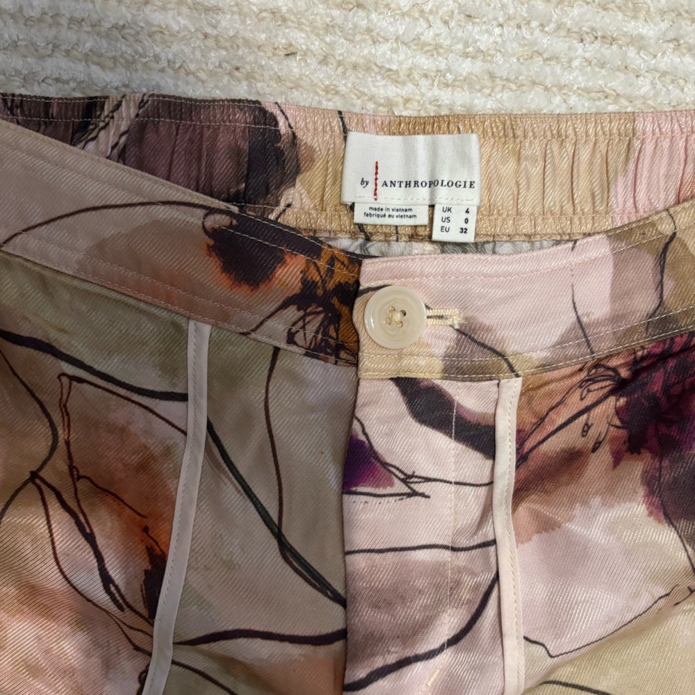 Anthropologie Palazzo Utility Pants
| Floral Flowy Patterned Pants - Picture 4 of 6